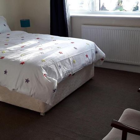 Green Village Guest House - Near Manchester Airport Sale Exteriör bild